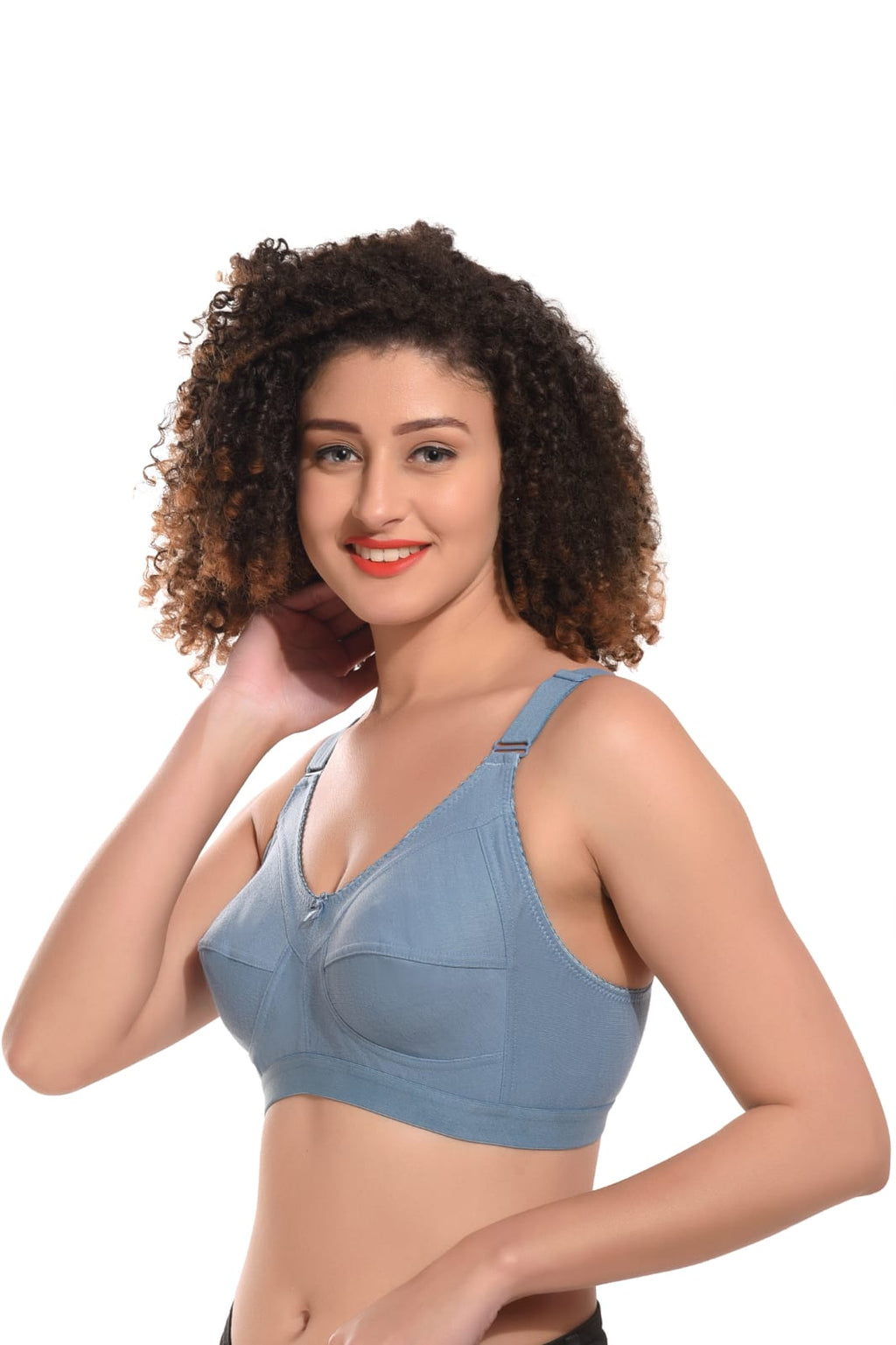 woman wearing Liamoure Cotton Blend Seamed full coverage non padded bra in blue color  