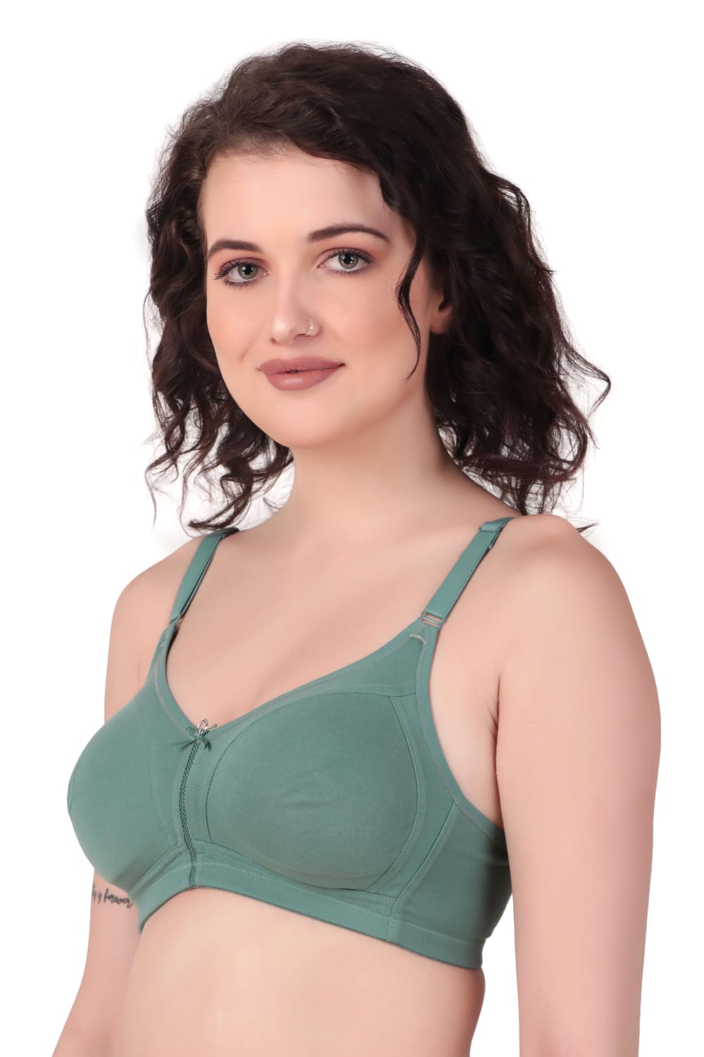 side view woman wearing Liamoure best seamless bra Medium Coverage Non-Wired Non Padded bra for woman in green color